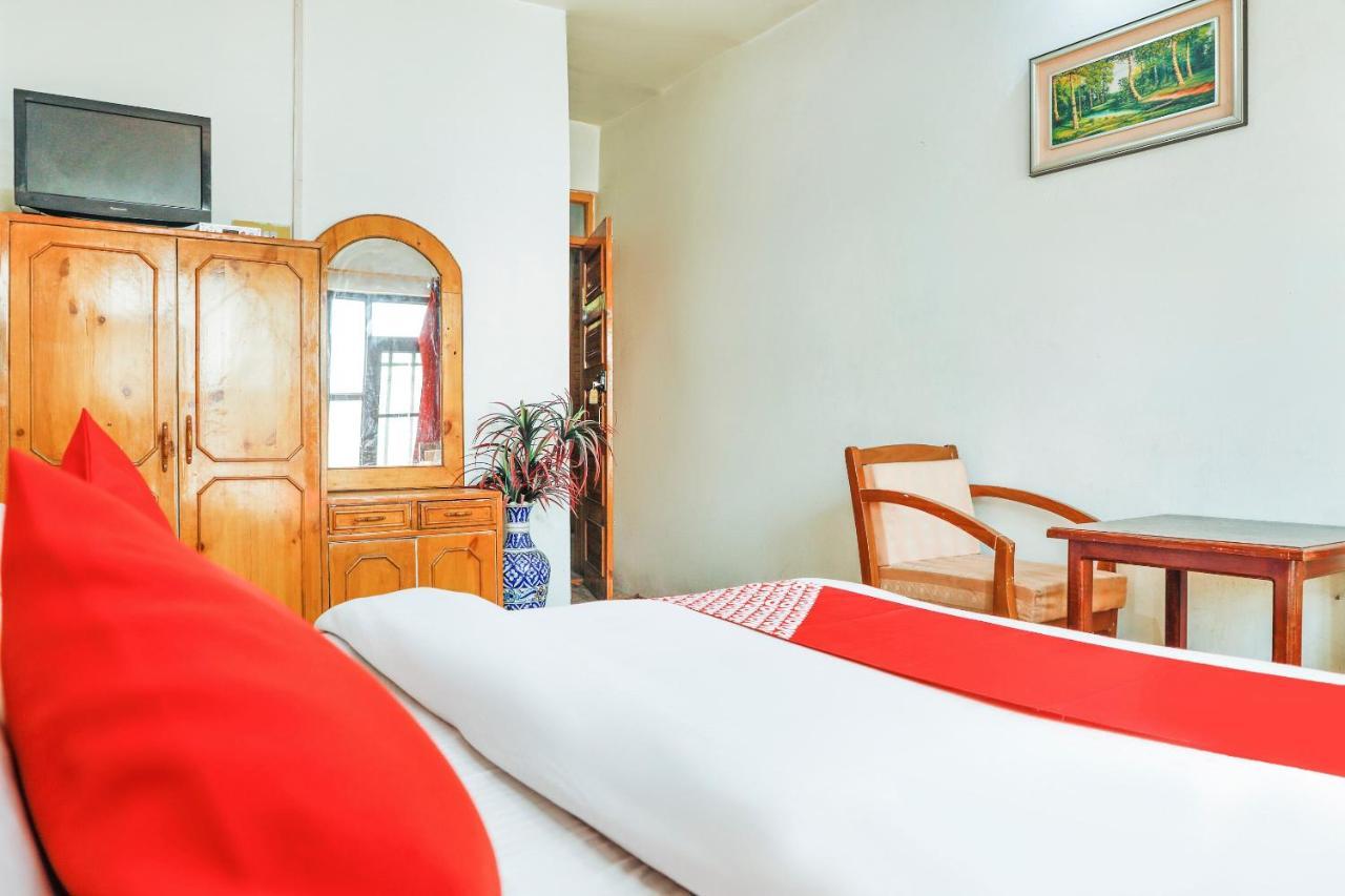 Oyo 72225 Hotel Dilshan Srīnagar Exterior foto